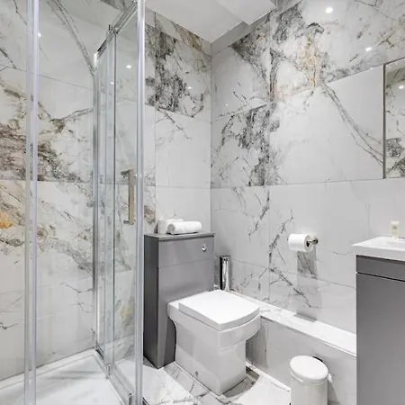 Large 2 Bed 2 Bath Central Манчестер Экстерьер фото