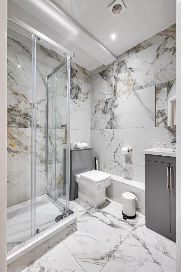 Large 2 Bed 2 Bath Апартаменты Манчестер